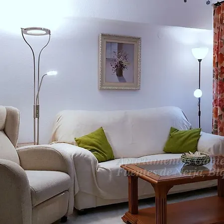 Apartment Fuentes De