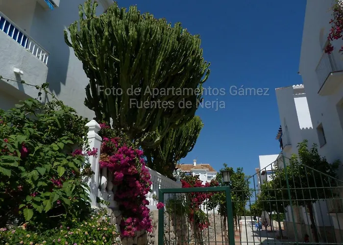 Apartment Fuentes De